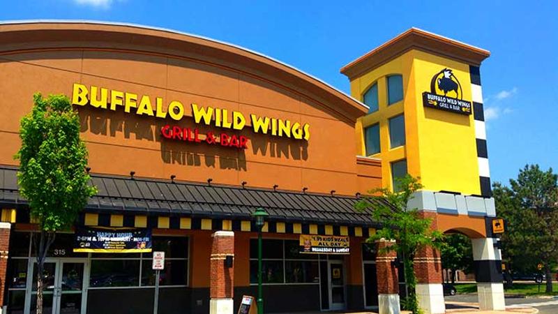 Retail Roundup: Barnes & Noble, Buffalo Wild Wings and Chipotle